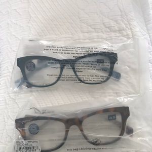 NWT Peepers 2 pair 2.75